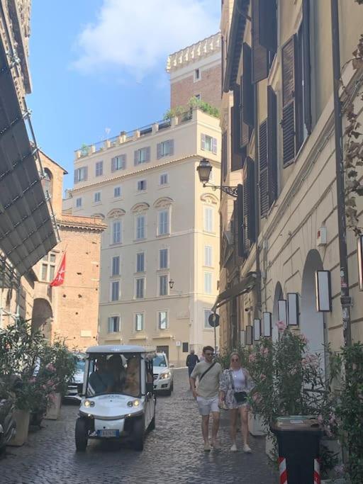 Casa Claudia ~ Rione Monti-Colosseo Rome Bagian luar foto