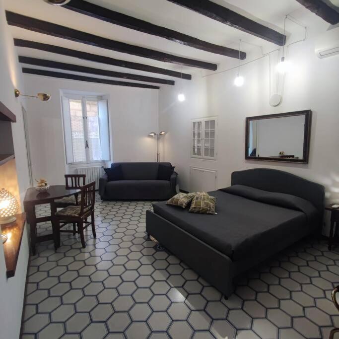 Casa Claudia ~ Rione Monti-Colosseo Rome Bagian luar foto